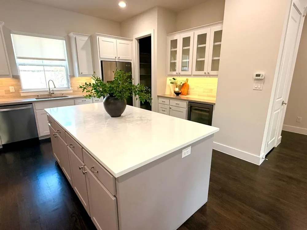 7700 Eastern Avenue #401 Dallas, TX 75209