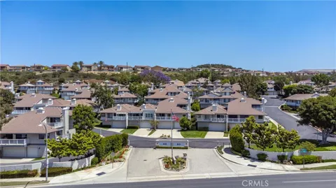 2377 Sommerset Dr