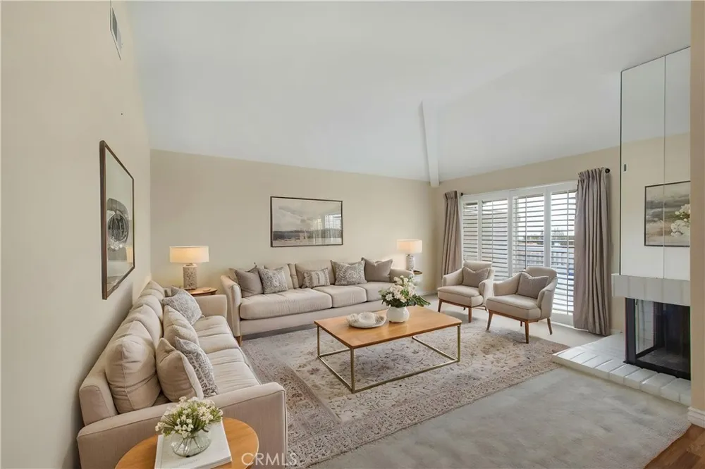 2377 Sommerset Dr Brea, CA 92821