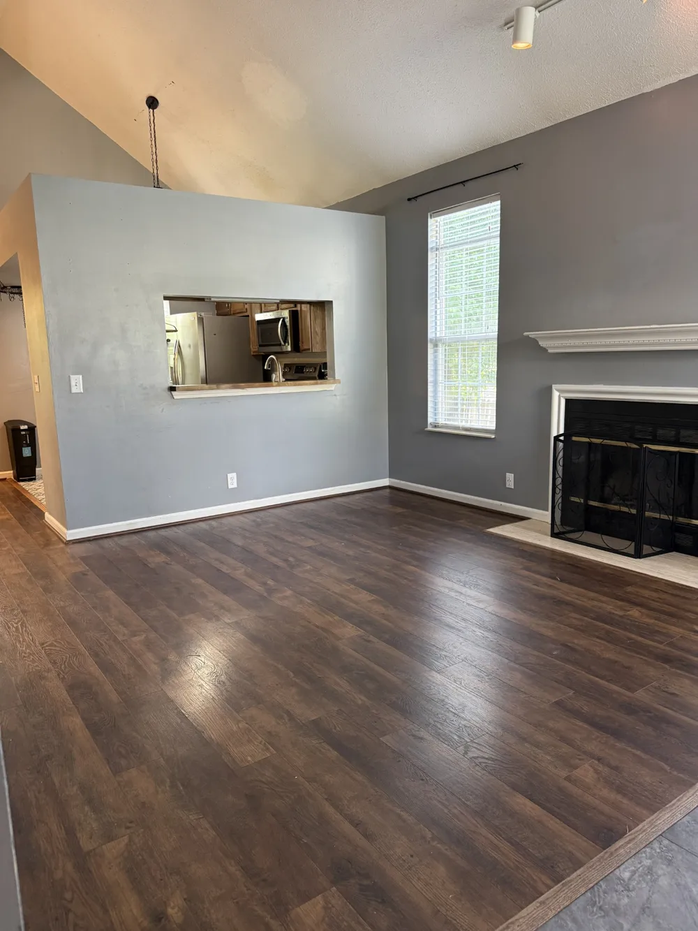 1011 Lassiter Dr Goodlettsville, TN 37072