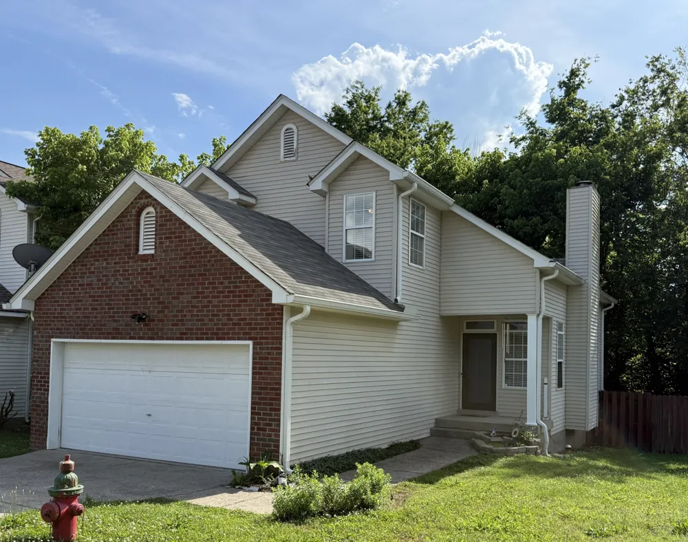1011 Lassiter Dr Goodlettsville, TN 37072