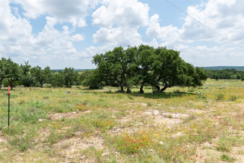 140 Longview Lane San Saba, TX 76877