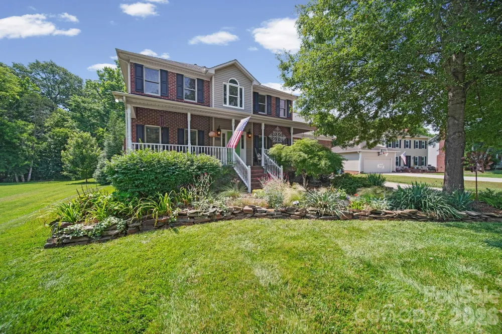 8513 Middleton Circle Harrisburg, NC 28075