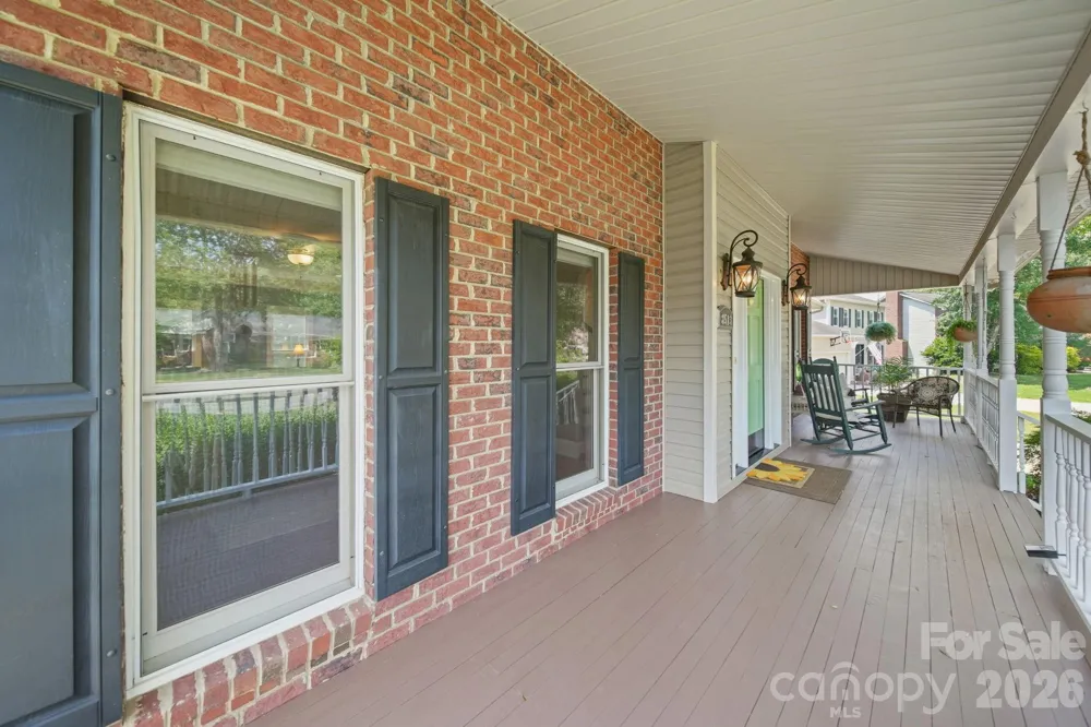 8513 Middleton Circle Harrisburg, NC 28075