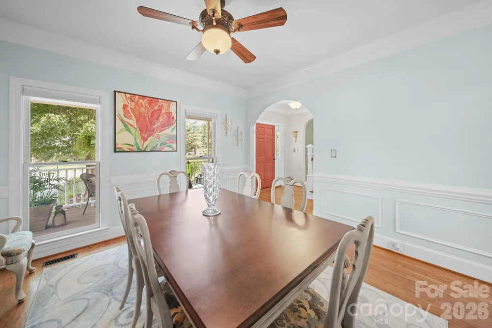 8513 Middleton Circle Harrisburg, NC 28075