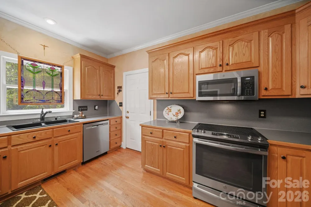 8513 Middleton Circle Harrisburg, NC 28075