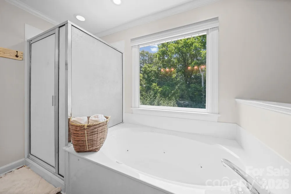 8513 Middleton Circle Harrisburg, NC 28075