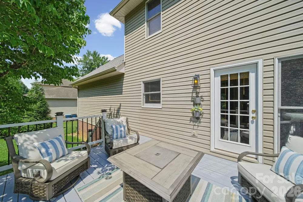 8513 Middleton Circle Harrisburg, NC 28075