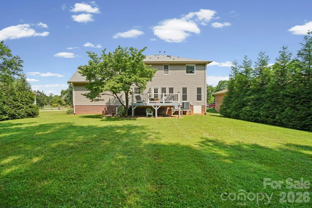 8513 Middleton Circle Harrisburg, NC 28075