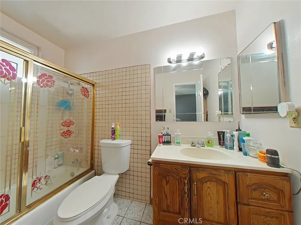 11923 Algardi Norwalk, CA 90650