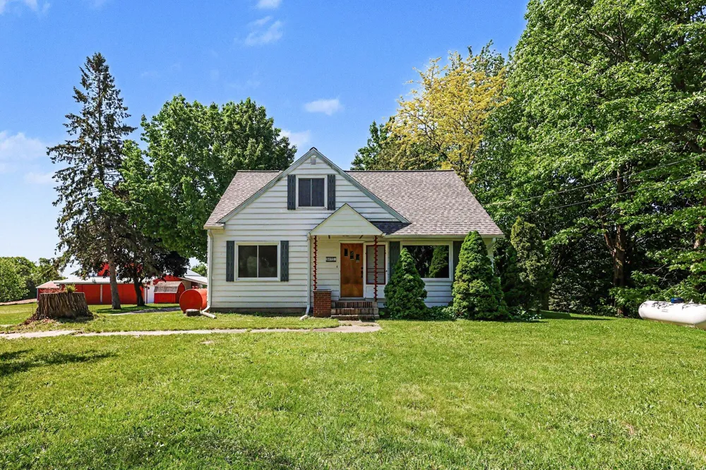 3477 W Garfield Road New Era, MI 49446