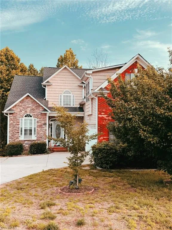 215 Clubmoss Way Clemmons, NC 27012