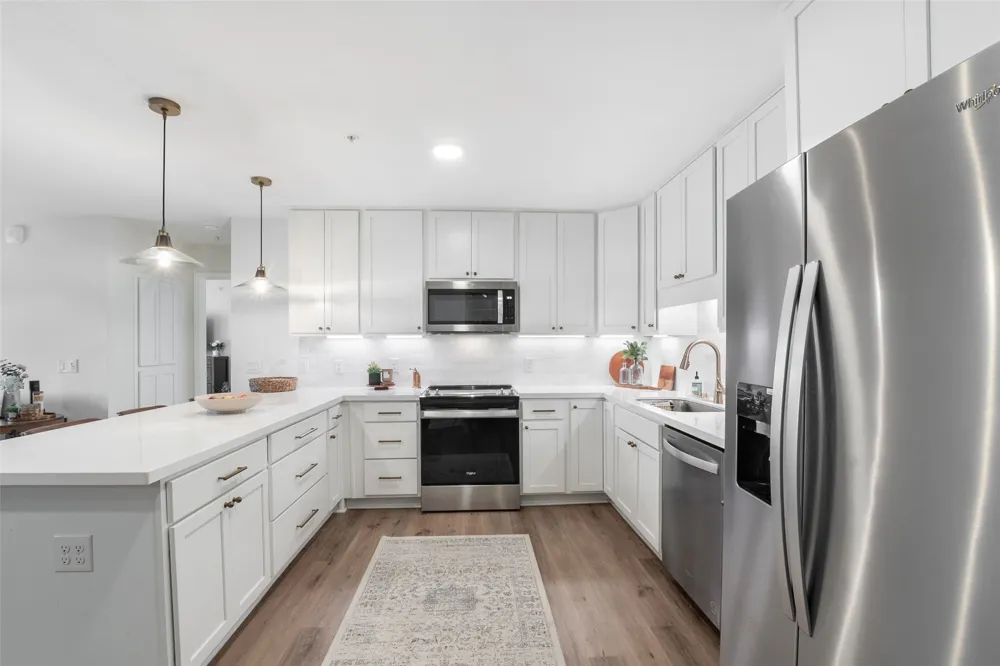 8381 Davis Boulevard #306 North Richland Hills, TX 76182