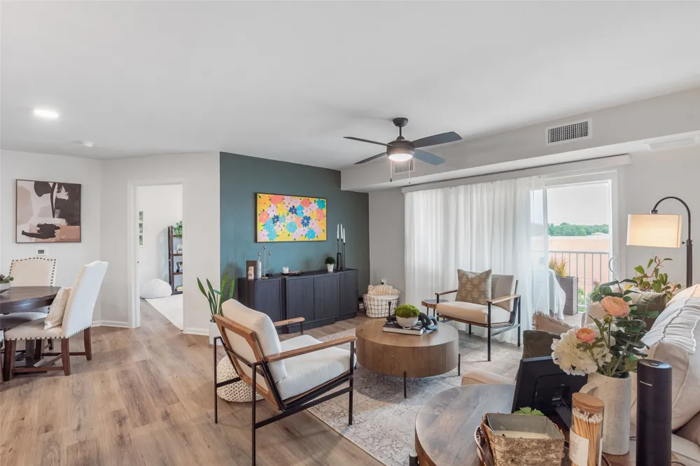8381 Davis Boulevard #306 North Richland Hills, TX 76182