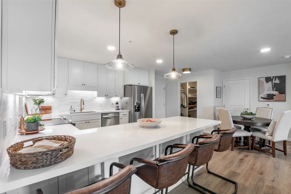 8381 Davis Boulevard #306 North Richland Hills, TX 76182