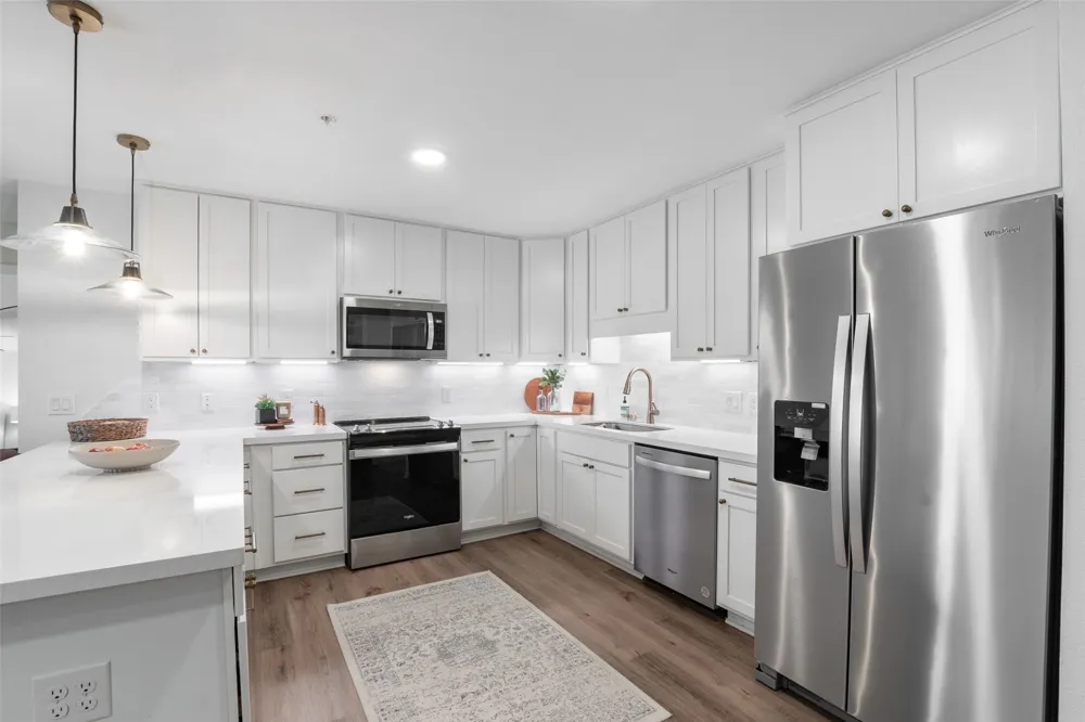 8381 Davis Boulevard #306 North Richland Hills, TX 76182