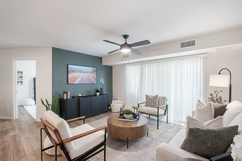 8381 Davis Boulevard #306 North Richland Hills, TX 76182