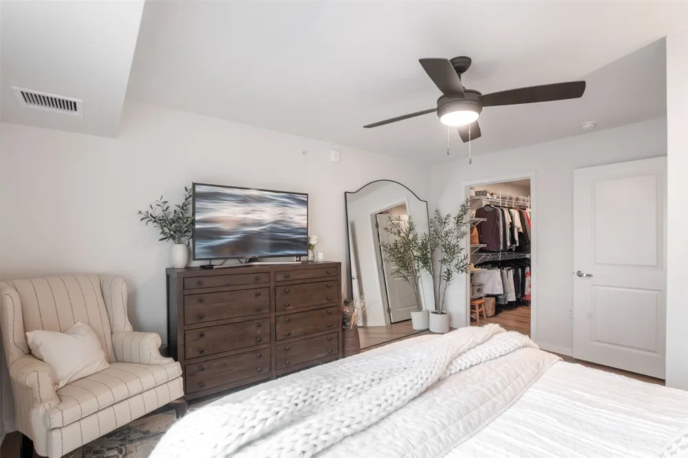 8381 Davis Boulevard #306 North Richland Hills, TX 76182