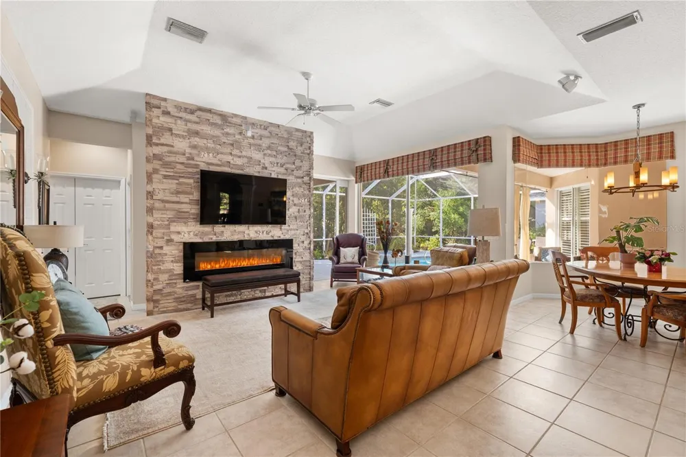 8224 WATERVIEW BOULEVARD Lakewood Ranch, FL 34202