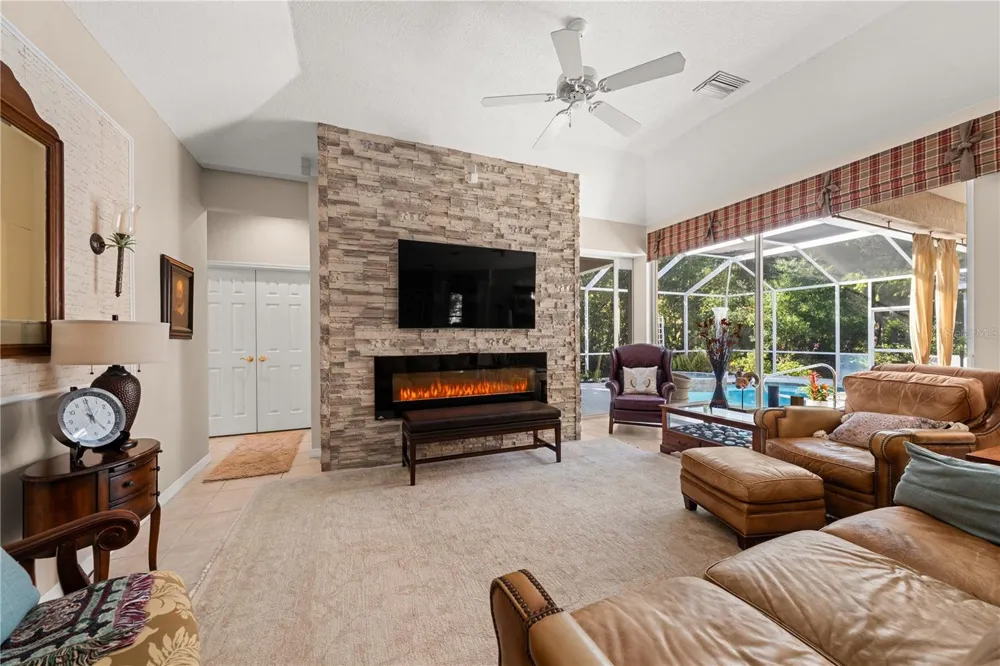 8224 WATERVIEW BOULEVARD Lakewood Ranch, FL 34202