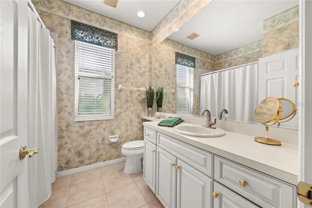 8224 WATERVIEW BOULEVARD Lakewood Ranch, FL 34202