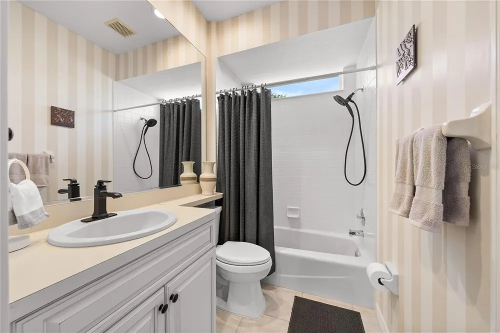 8224 WATERVIEW BOULEVARD Lakewood Ranch, FL 34202