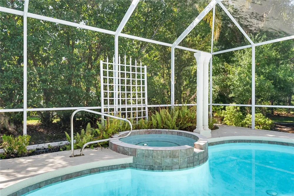 8224 WATERVIEW BOULEVARD Lakewood Ranch, FL 34202