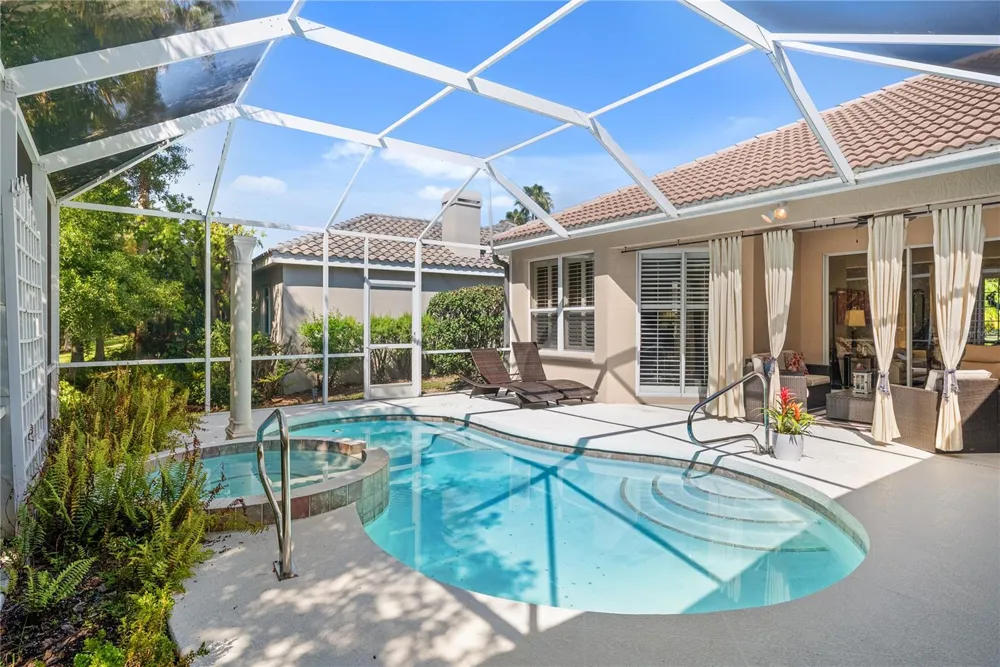 8224 WATERVIEW BOULEVARD Lakewood Ranch, FL 34202