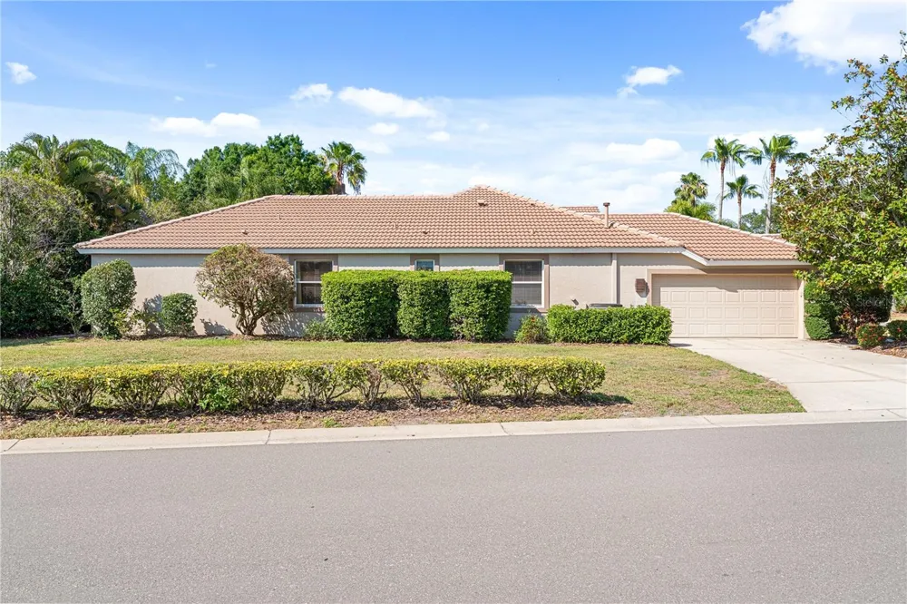 8224 WATERVIEW BOULEVARD Lakewood Ranch, FL 34202