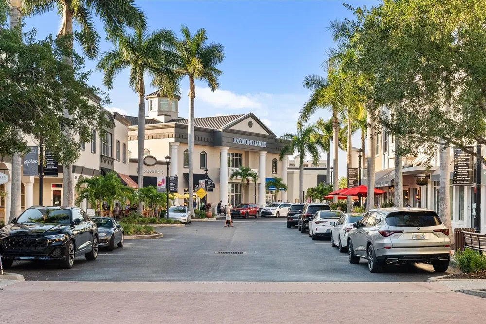 8224 WATERVIEW BOULEVARD Lakewood Ranch, FL 34202