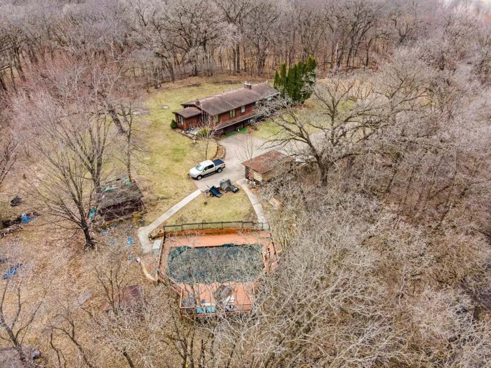 17125 Stodola Minnetonka, MN 55345