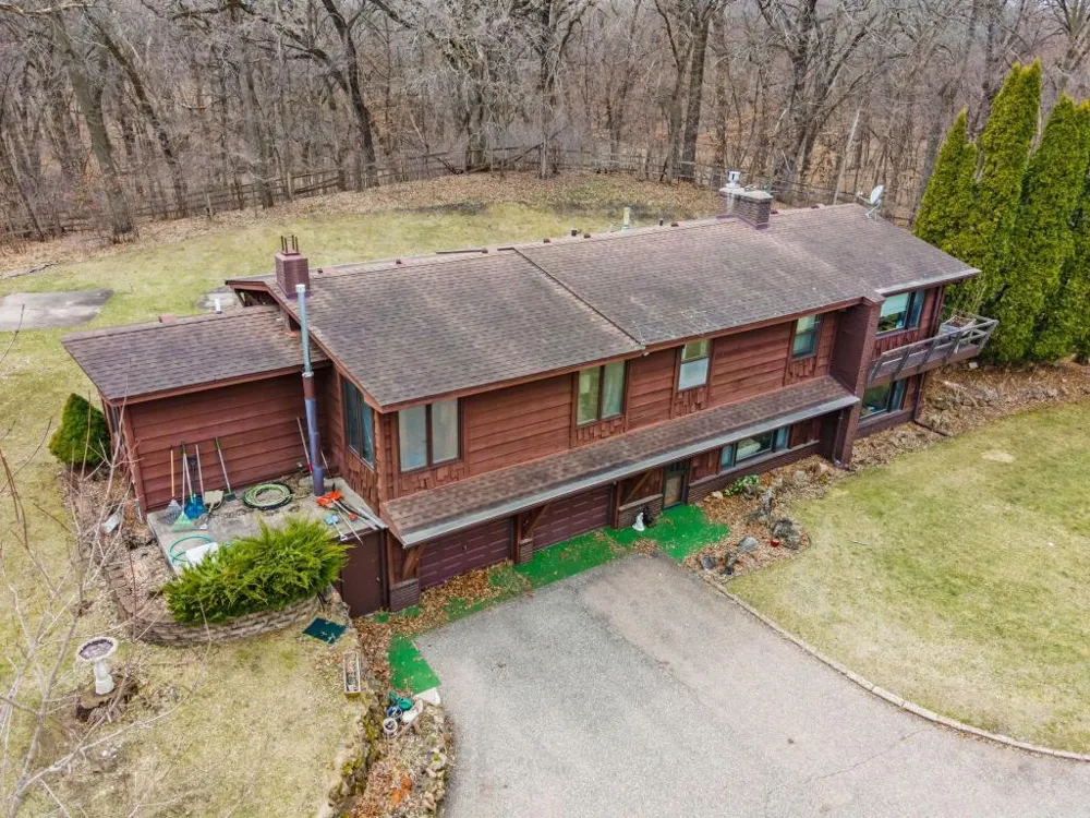17125 Stodola Minnetonka, MN 55345