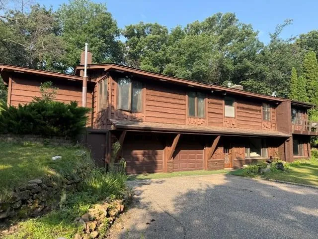 17125 Stodola Minnetonka, MN 55345