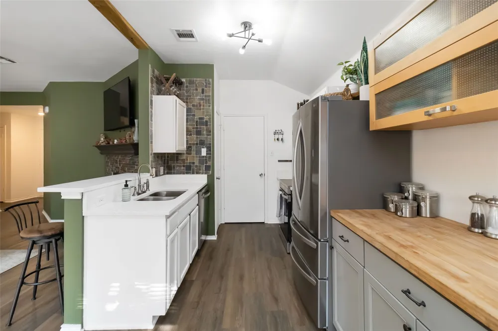 106 Shadow Wood Trail Cedar Creek, TX 78612
