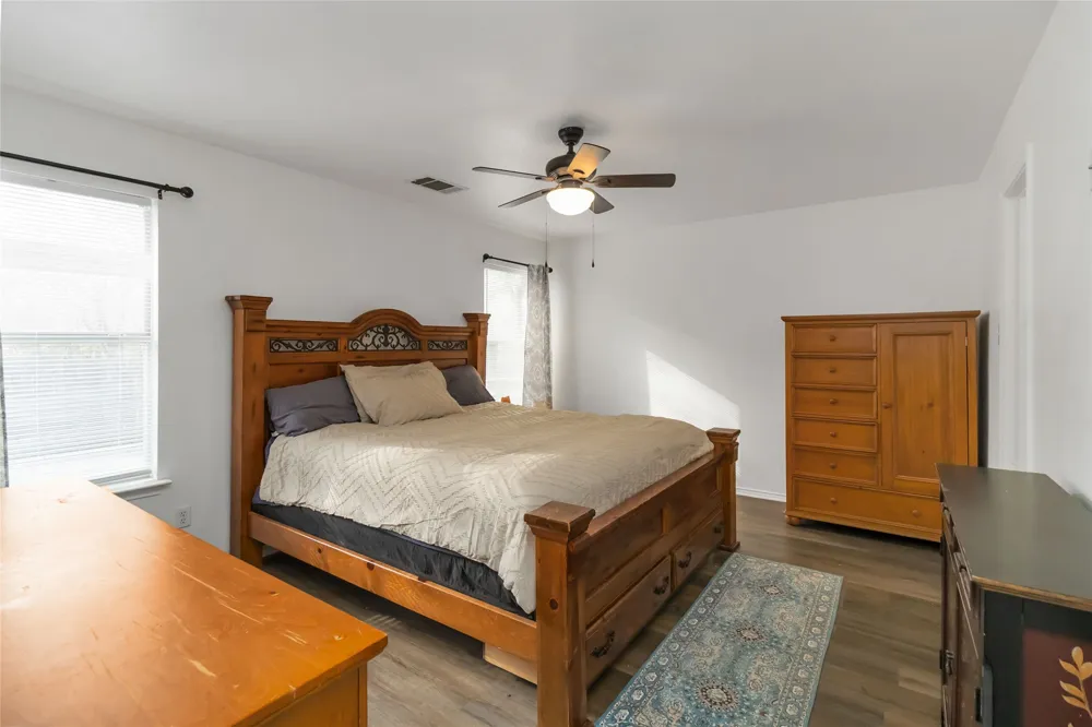 106 Shadow Wood Trail Cedar Creek, TX 78612
