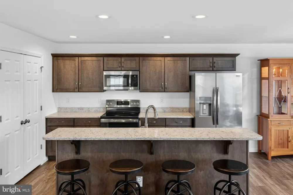 218 WRIGHT DRIVE Mechanicsburg, PA 17055