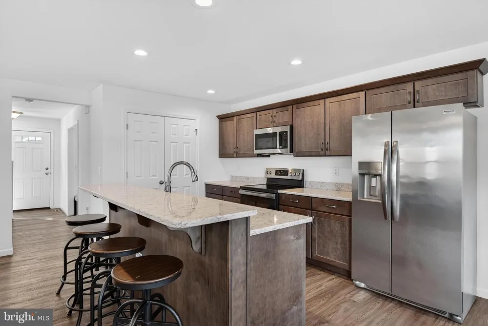 218 WRIGHT DRIVE Mechanicsburg, PA 17055