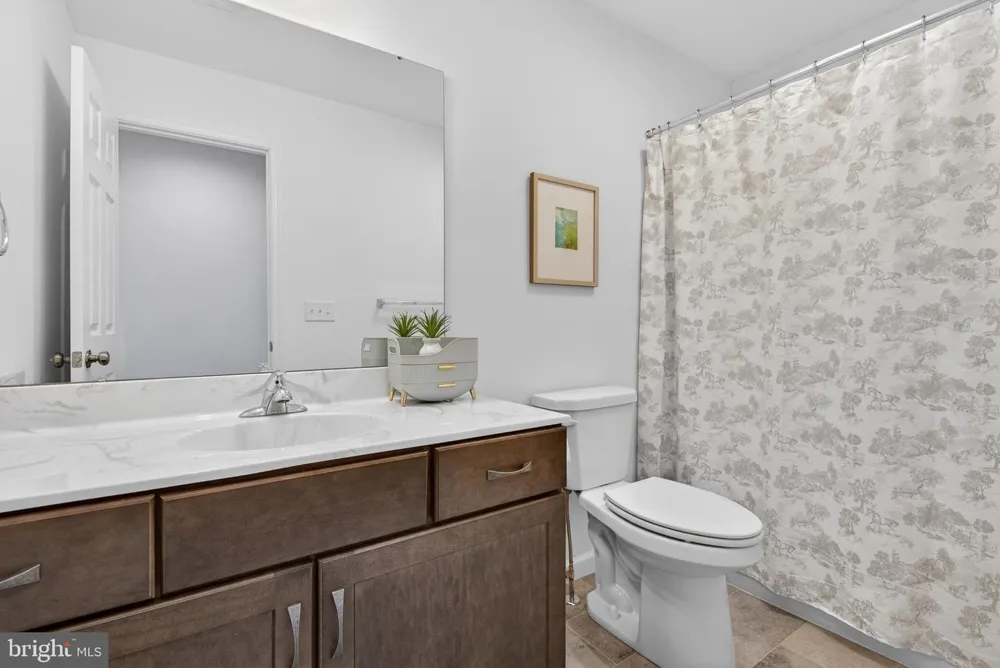 218 WRIGHT DRIVE Mechanicsburg, PA 17055