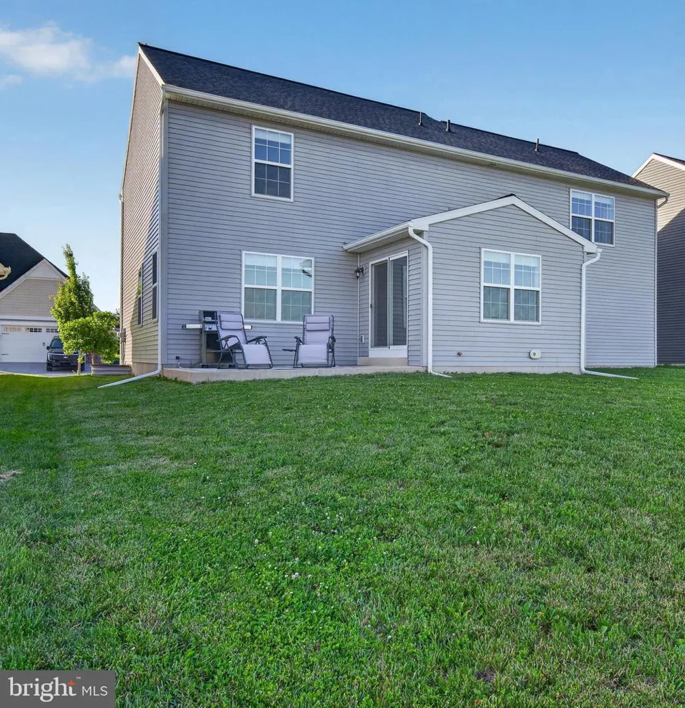 218 WRIGHT DRIVE Mechanicsburg, PA 17055