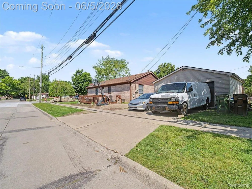 14275 Irene Street Southgate City, MI 48195
