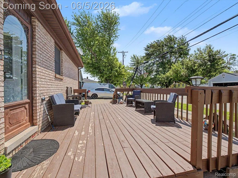 14275 Irene Street Southgate City, MI 48195