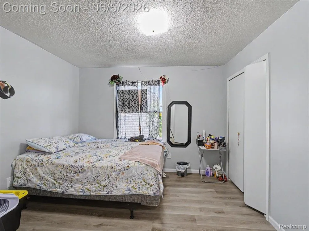 14275 Irene Street Southgate City, MI 48195