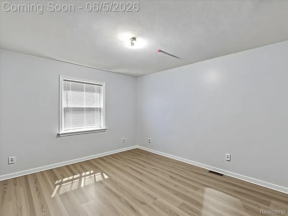 14275 Irene Street Southgate City, MI 48195