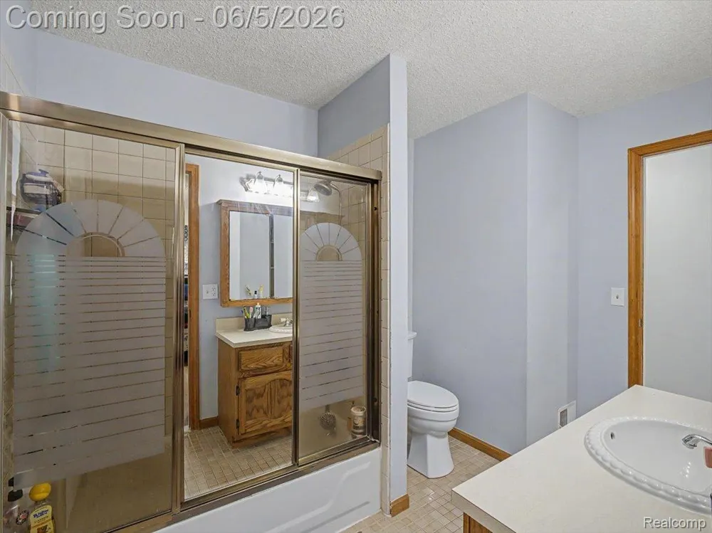 14275 Irene Street Southgate City, MI 48195