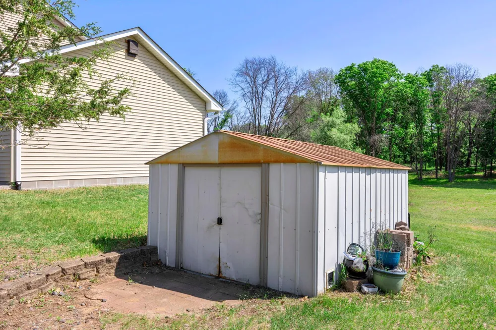 29977 Crocus Street NW Isanti, MN 55040