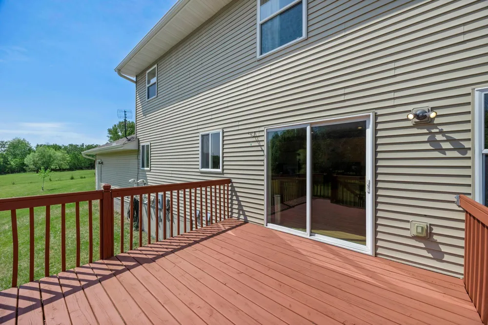 29977 Crocus Street NW Isanti, MN 55040