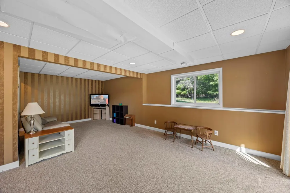 29977 Crocus Street NW Isanti, MN 55040