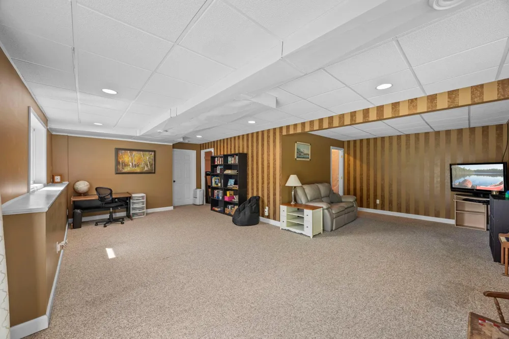 29977 Crocus Street NW Isanti, MN 55040