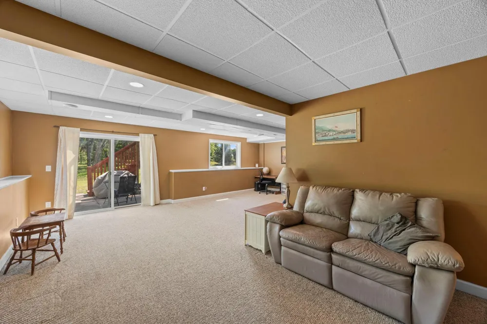 29977 Crocus Street NW Isanti, MN 55040