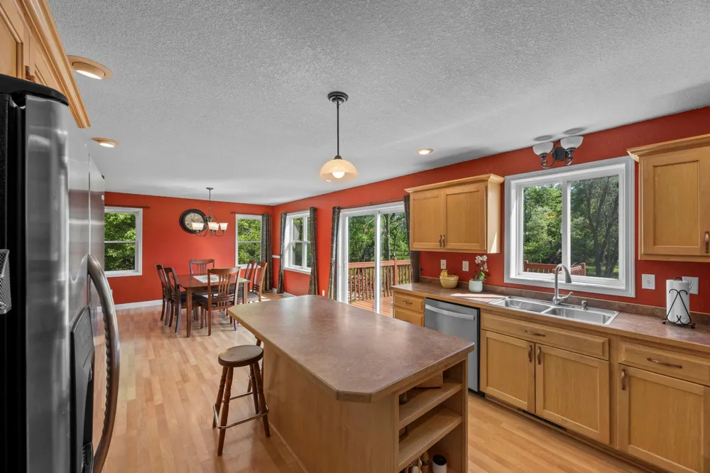 29977 Crocus Street NW Isanti, MN 55040